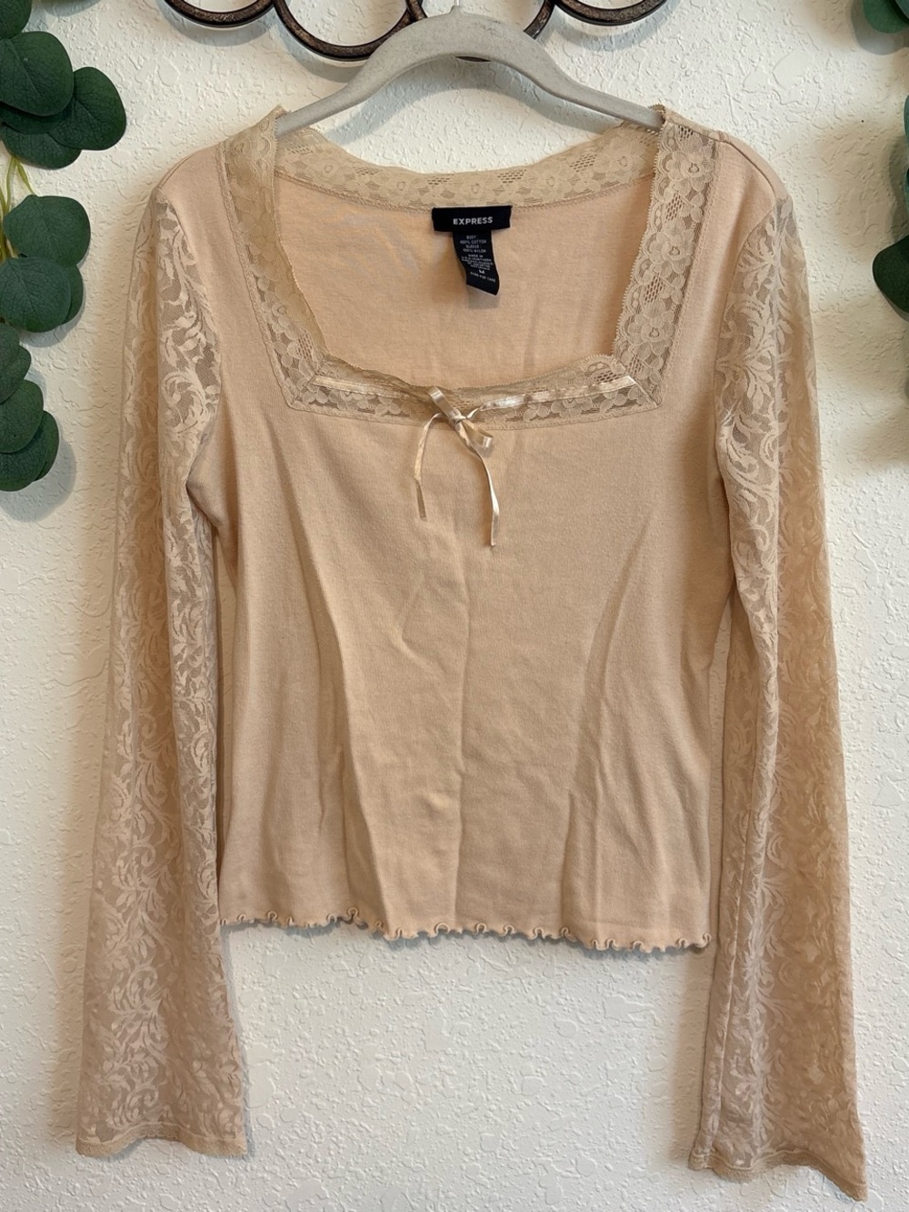 Vintage 90s/Y2K Cream Lace Sheer Flare-Sleeved Fairy Top💕 - Picture 1 of 5